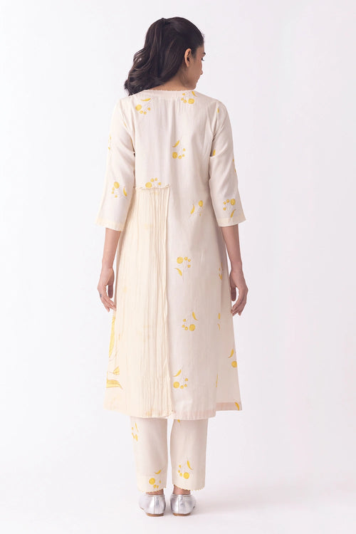 Akina Kurta