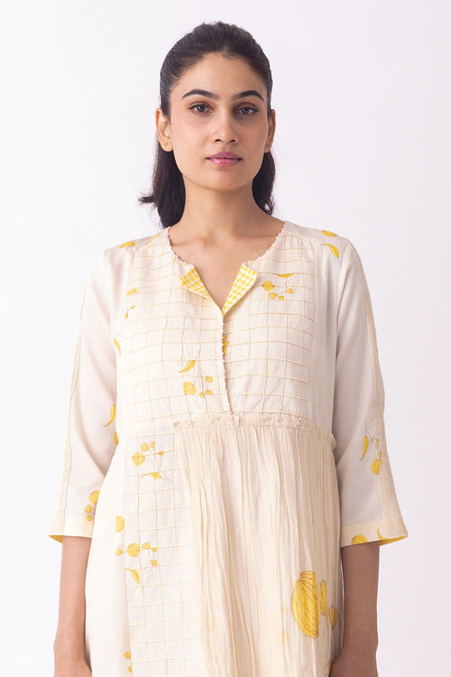 Akina Kurta