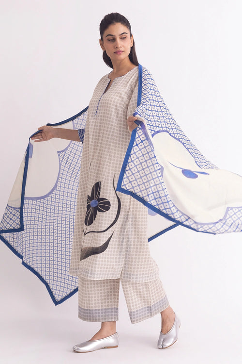 Haruki Dupatta
