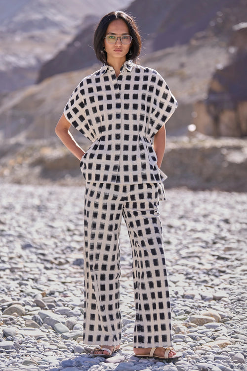 Structured Ikat Set