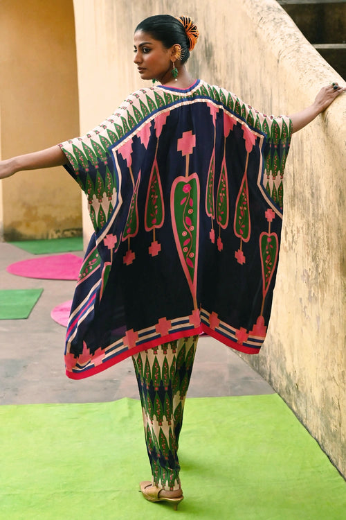Kilim Poncho Set