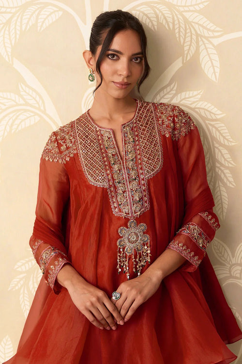 Surkh Kurta Salwar Set