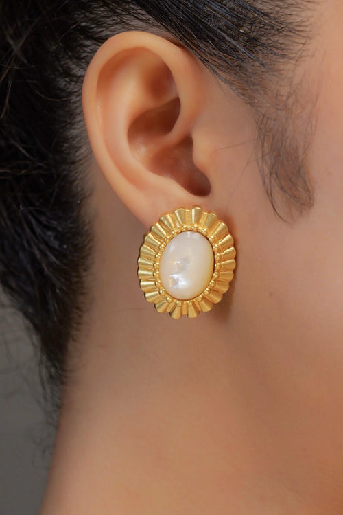 Sunny Getaway Stud Earrings