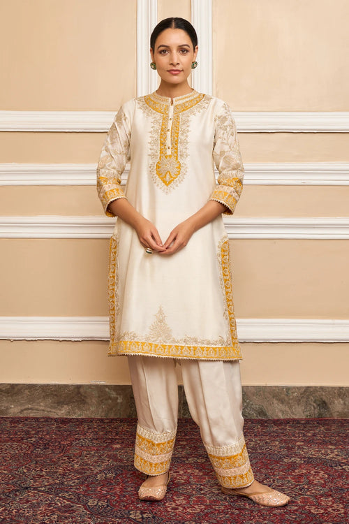Resham Daisy Ivory Straight Kurta with Salwar and Dupatta