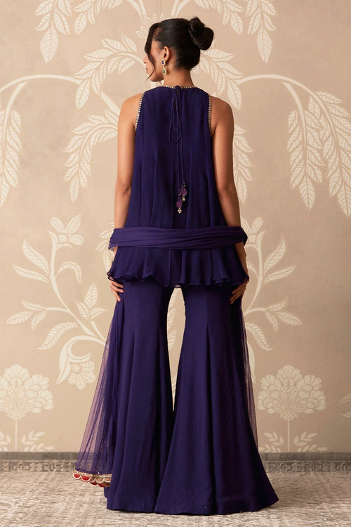 Mannat
Kurti Skirt Set