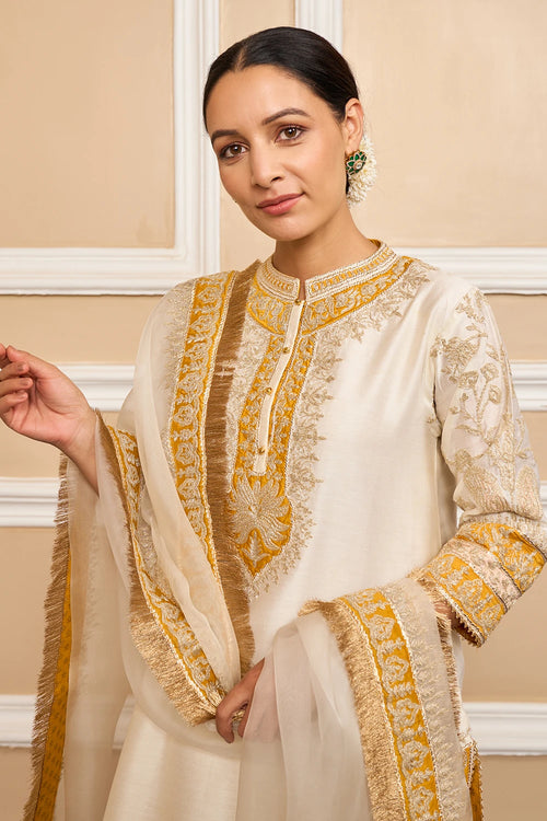 Resham Daisy Ivory Straight Kurta with Salwar and Dupatta