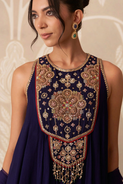 Mannat
Kurti Skirt Set