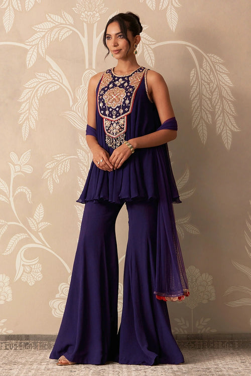 Mannat
Kurti Skirt Set