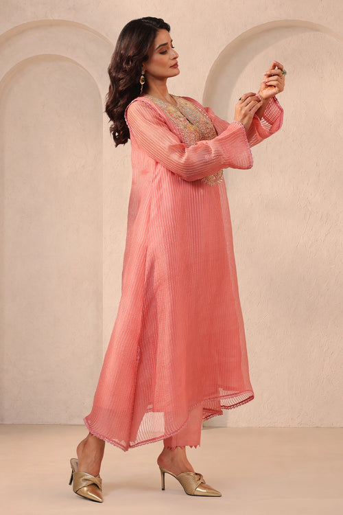 Vaayu Pink Applique Yoke Kurta Set