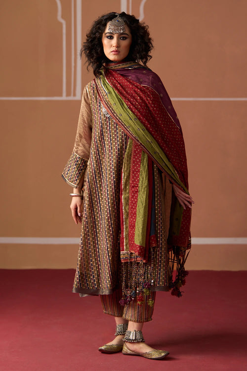 Samar Dupatta