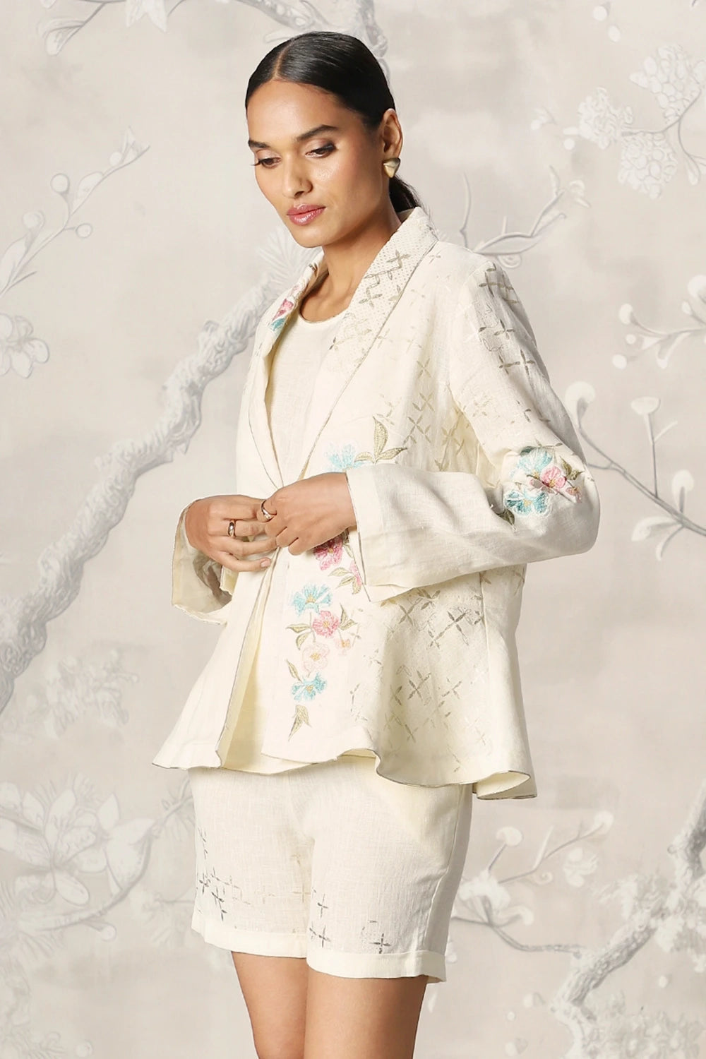 Corsage Peplum Off White Jacket and Shorts Set