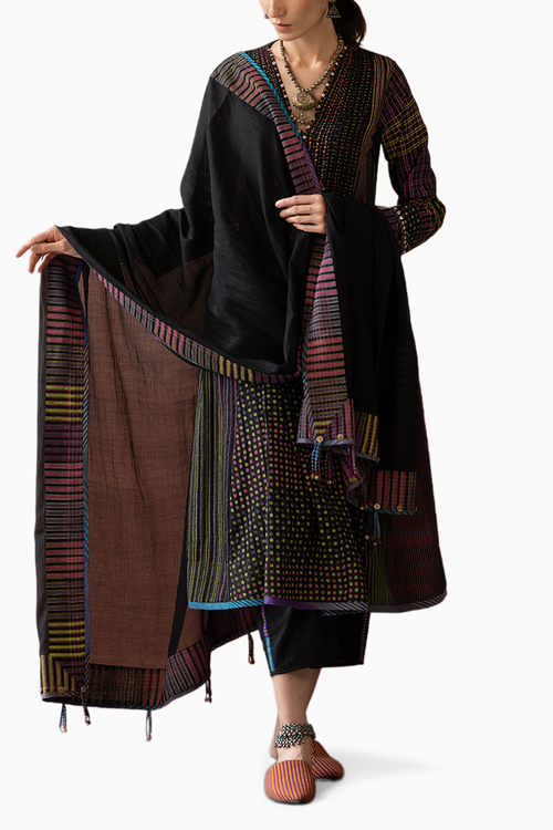 Nailah Kurta with Lotus Pant and Moke Dupatta