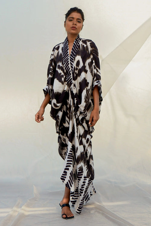 Mono Sketchpen Kaftan