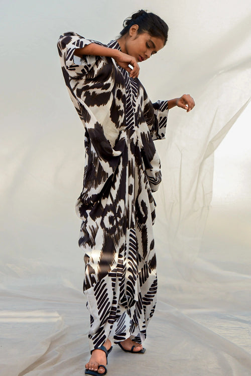 Mono Sketchpen Kaftan