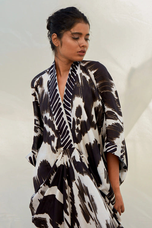 Mono Sketchpen Kaftan