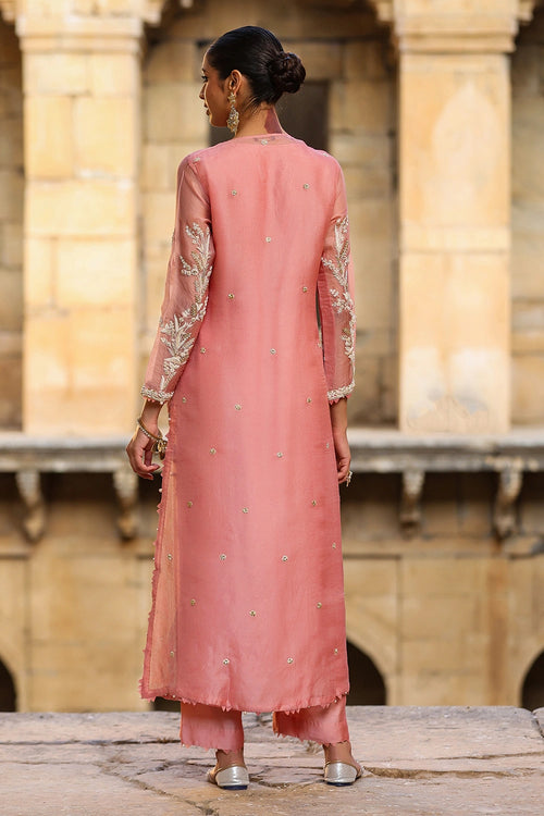 Vaayu Pink Phool Patti Kurta Set