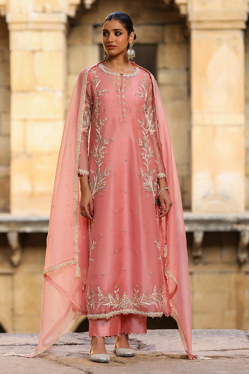 Vaayu Pink Phool Patti Kurta Set