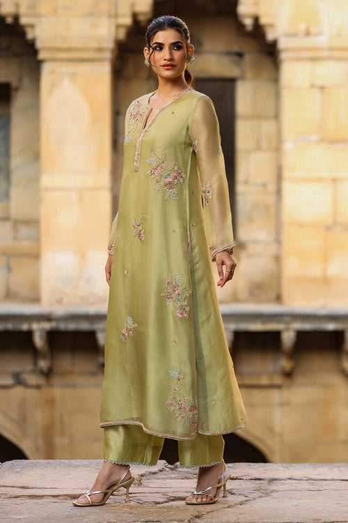 Vaayu Green Phool Kurta Set
