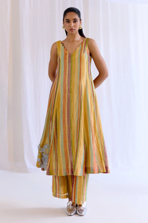 Aab-E-Lehar Kurta Set