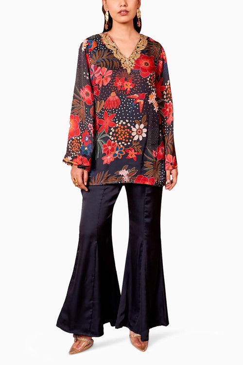 Laila Black Kurta Set