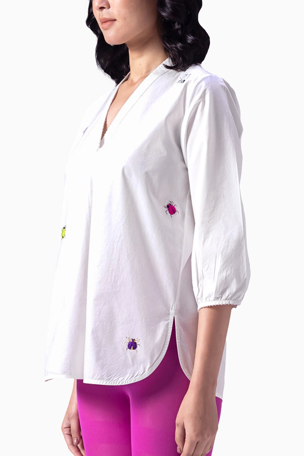 Takashi White Bettle Embroidery Top