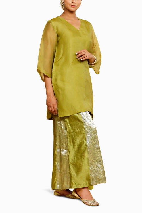 Sehej Green V-Neck Kurta Set
