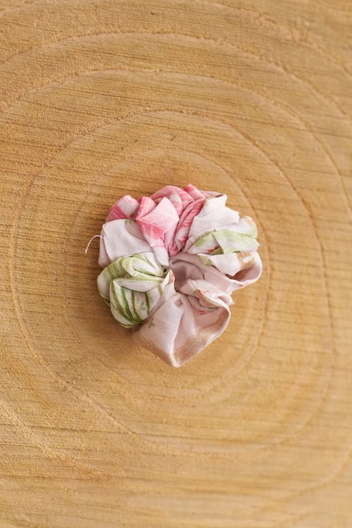 Rouge Pana Scrunchie