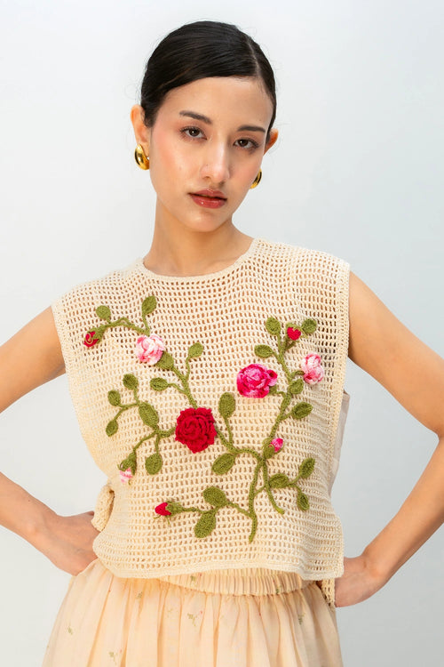 Rosy Pause Bib