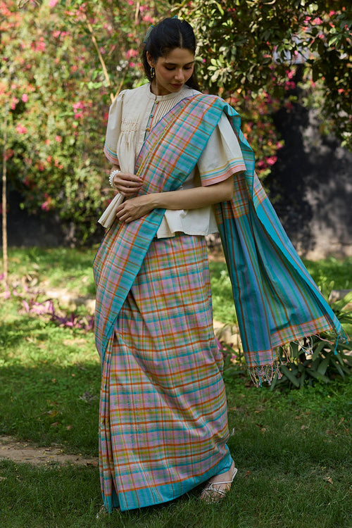 Field-to-Shore Checkered Saree With Blouse