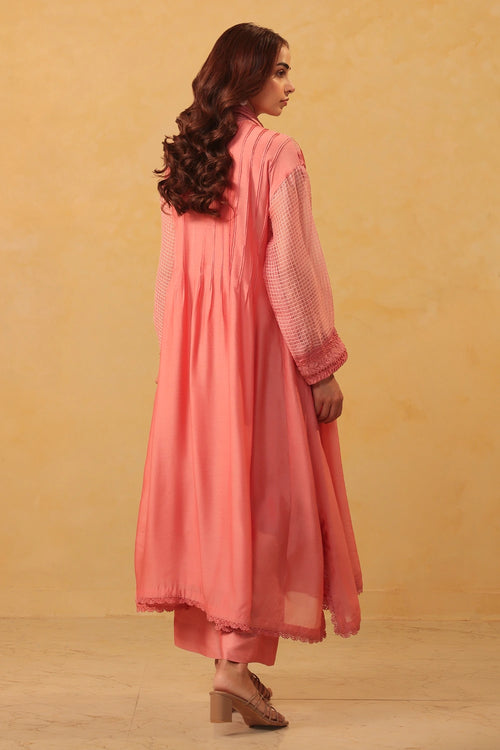 Vaayu Pink Pintuck Collar Kurta Set
