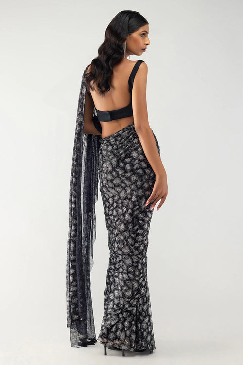 Obsidia Sari