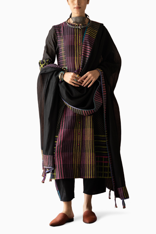 Zuberi Kurta with Lotus Pant and Moke Dupatta