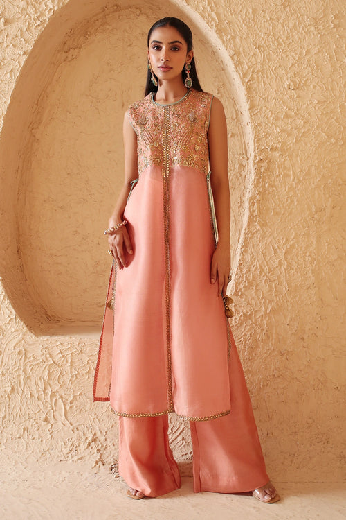 Mehrang Peach Tie-up Sleeveless Kurta Set