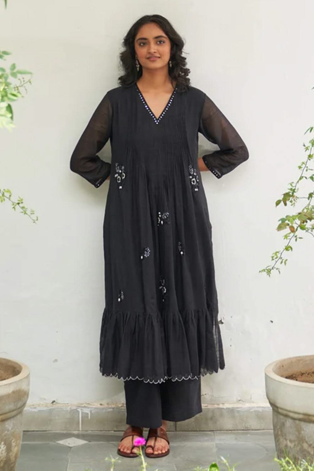 Saloni Sitara Black Kurta Set