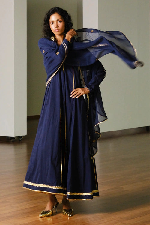 Tara Dupatta