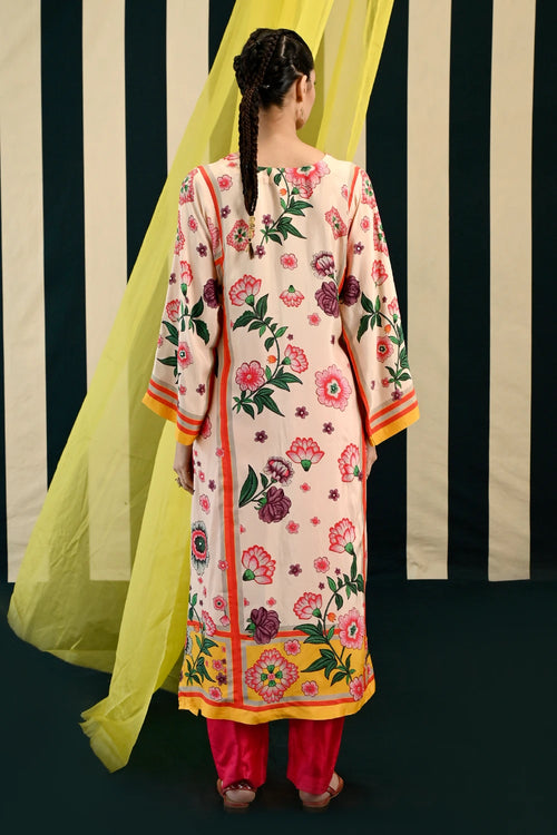 Gulmohar Jhumki Kurta Set with Stole