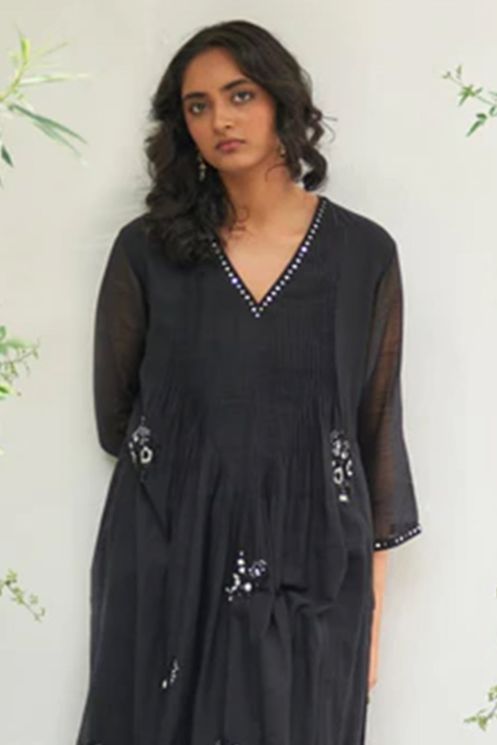 Saloni Sitara Black Kurta Set