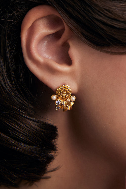 Opaline Helmi Studs