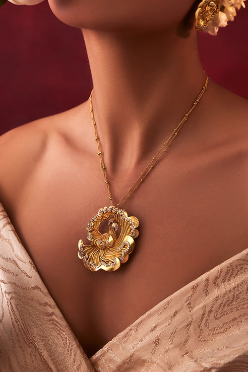 Odeta Pendant Cum Brooch