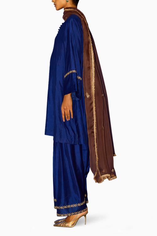 Zardosi Motif Kurta Set with Organza Dupatta