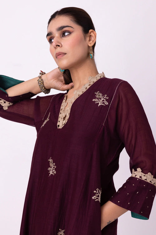 Amra Kurta
