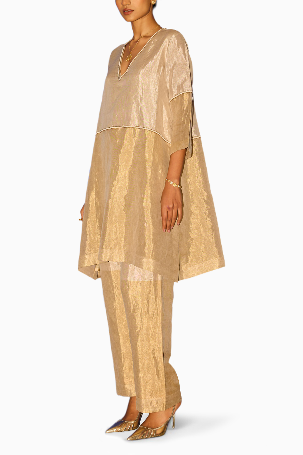 Linework Embroidered Kurta Set