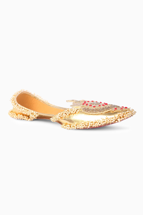 Golden Crown Juttis