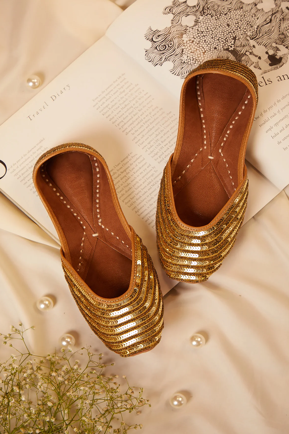 Gold Polyester Embellished Juttis