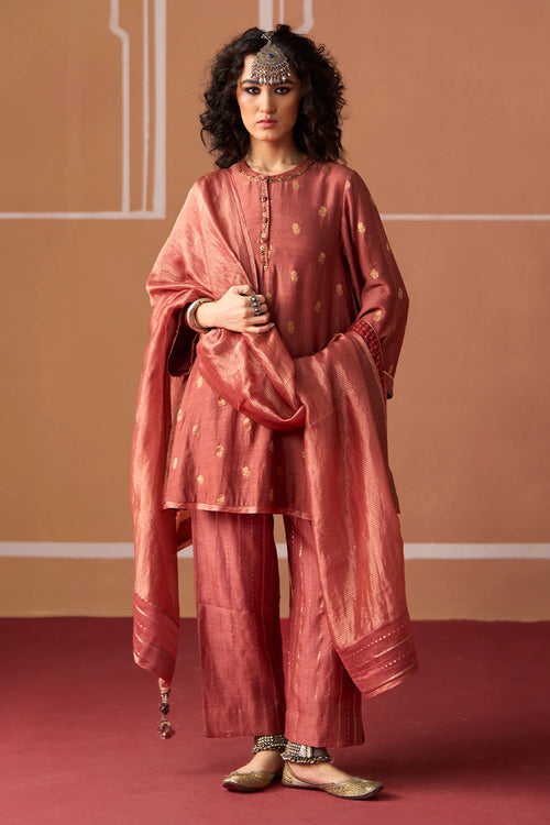 Charu Kurta