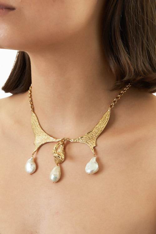 The Winged Necklet