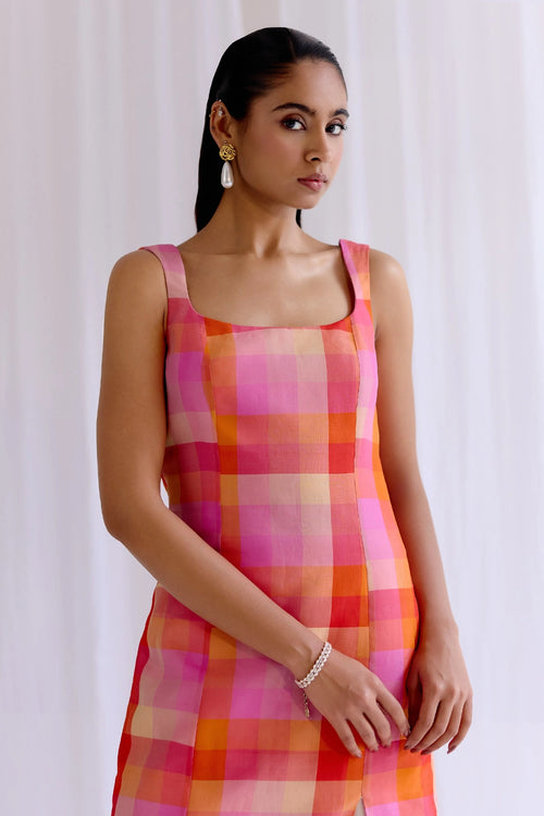 Madame Rangbahaar Kurta With Gulnaar Pants