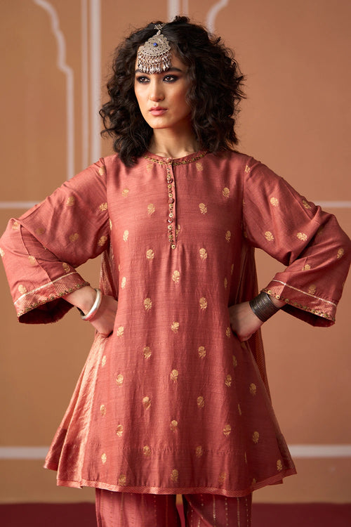 Charu Kurta