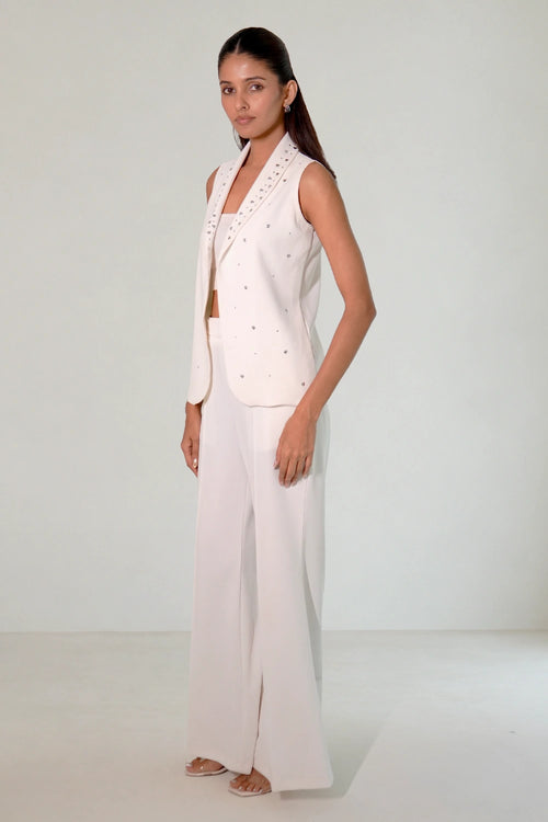 White Inara Set