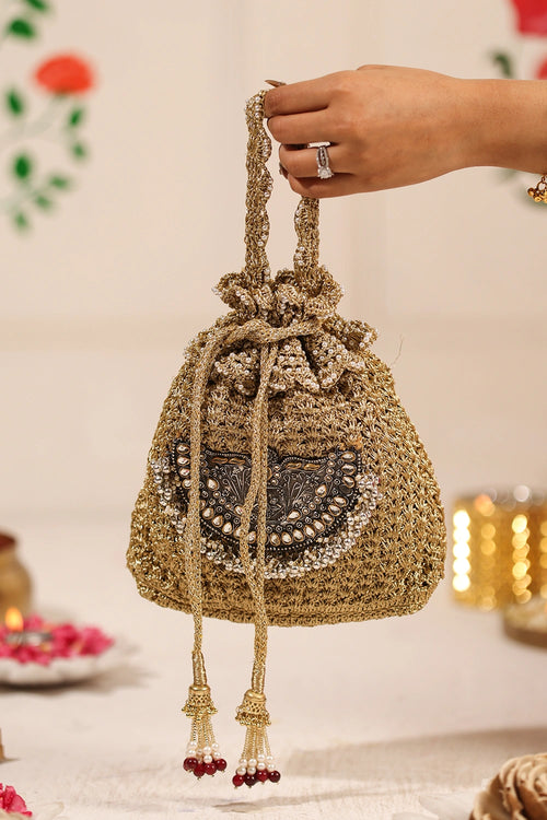 Shelika Potli